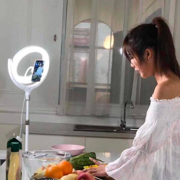 Remax RL-LT13 Desktop Spot Light Universal Stand -white product photo