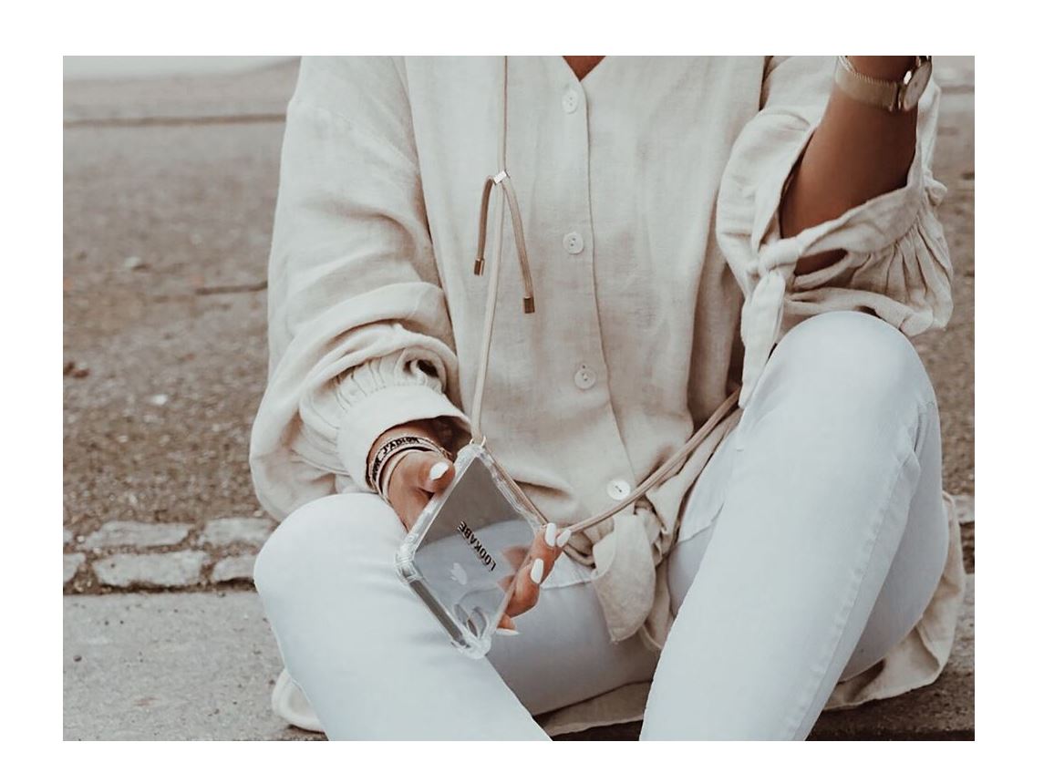 Lookabe Mobile Case + Neck lace - Gold Nude product image