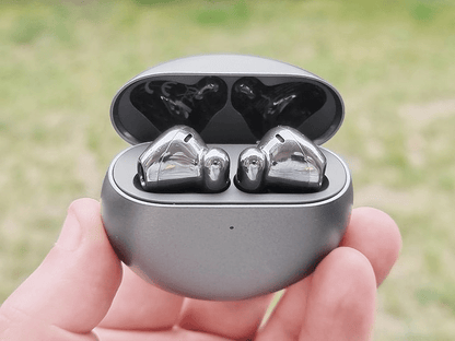 Huawei Freebuds 4 - Silver Frost product photo