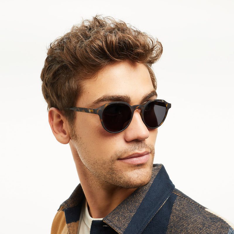 Barner Chamberi Sun Glasses - Blue Tortoise product photo