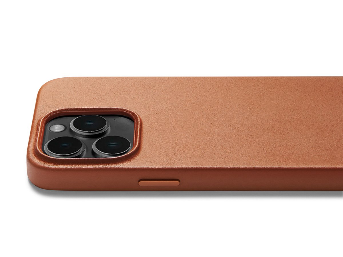 Mujjo iPhone 14 Pro Full Leather Case with MagSafe - Tan product photo