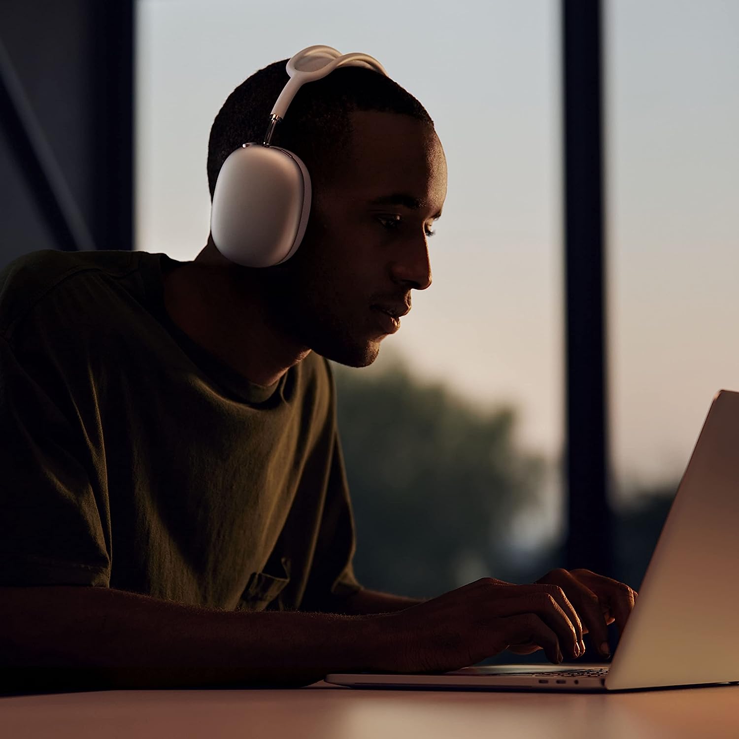 Apple - AirPods Max - Space Grey product photo
