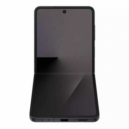 Samsung Galaxy Z Flip 7 12GB RAM - 512GB - Jetblack devices in-use view