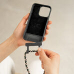 ⁦Woodcessories iPhone 14 Pro Max Change Case Black⁩ - الصورة ⁦3⁩