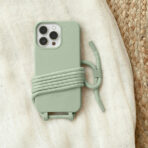 ⁦Woodcessories iPhone 14 Pro Change Case Green⁩ - الصورة ⁦3⁩