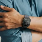 ⁦Amazing Titan Chrono Watch Band Apple Watch- Black⁩ - الصورة ⁦2⁩